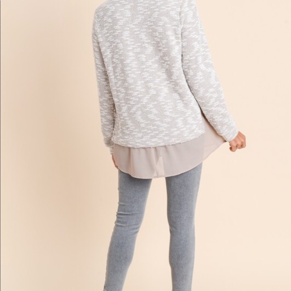 Doe & Rae Oatmeal Knit Two Layer Sweater. - Picture 5 of 5